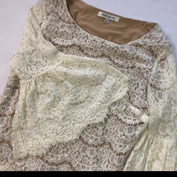 Lace top sz S - Picture 3 of 8